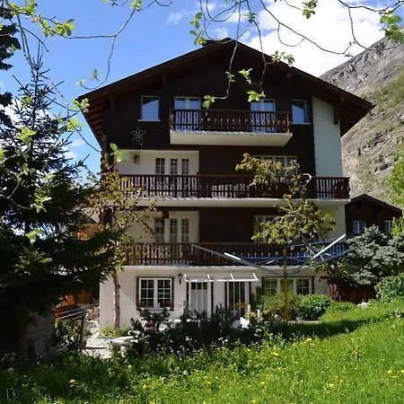 Lägenhet Haus Alpenperle Saas-Almagell