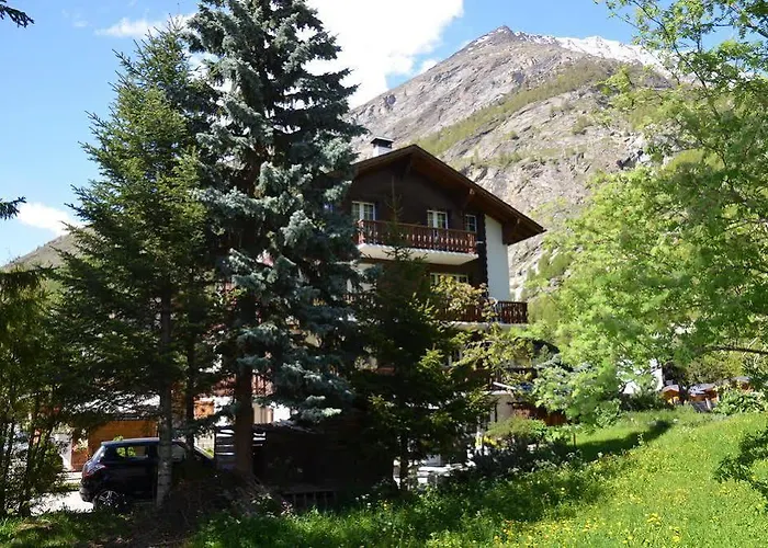 Haus Alpenperle 萨斯阿尔马格尔